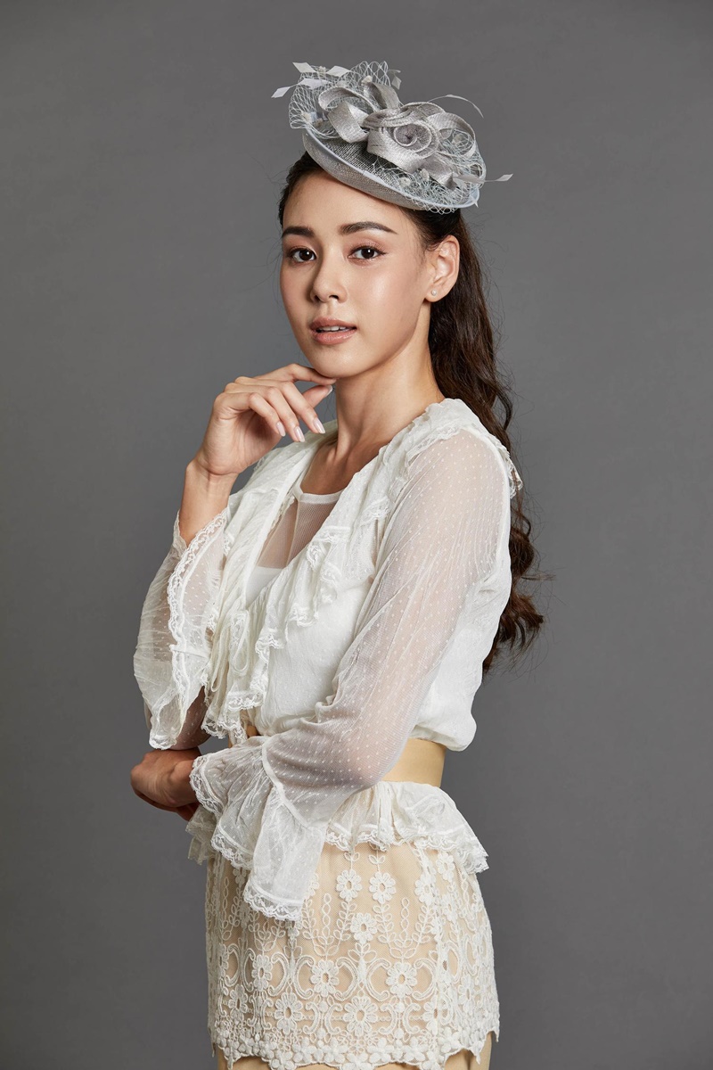 กรงดอกสร้อย