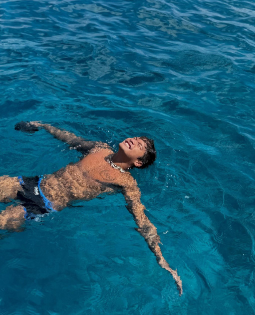 ประวัติ ฉลามจัส ดุลยวัต นักว่ายน้ำดีกรีทีมชาติไทย แฟนเก่า มิกซ์ เฉลิมศรี