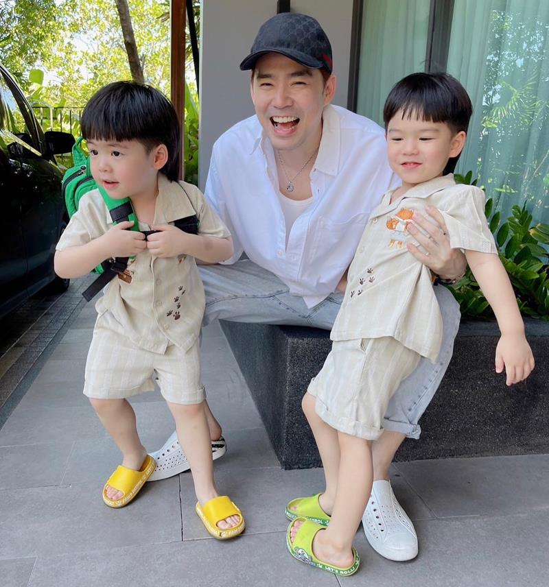 น้องธีร์ น้องพีร์ ลูกพ่อบีม แม่ออย