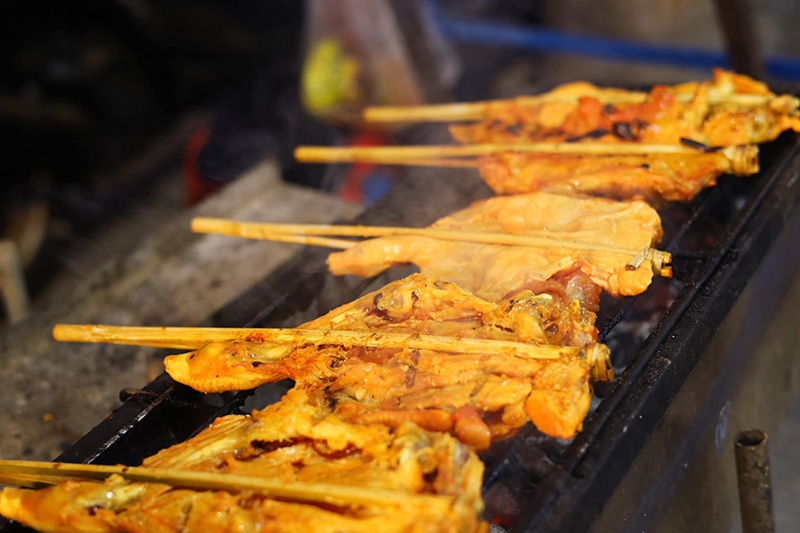 ตลาดท่าเรือ