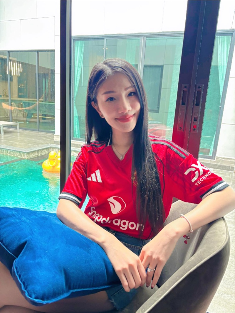 แพรวพราว แสงทอง