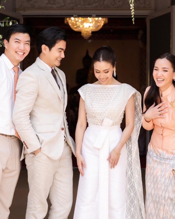 เพชร ภิพัชรา