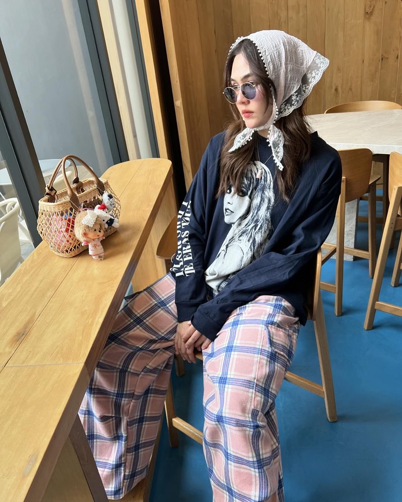 ชมพู่ อารยา