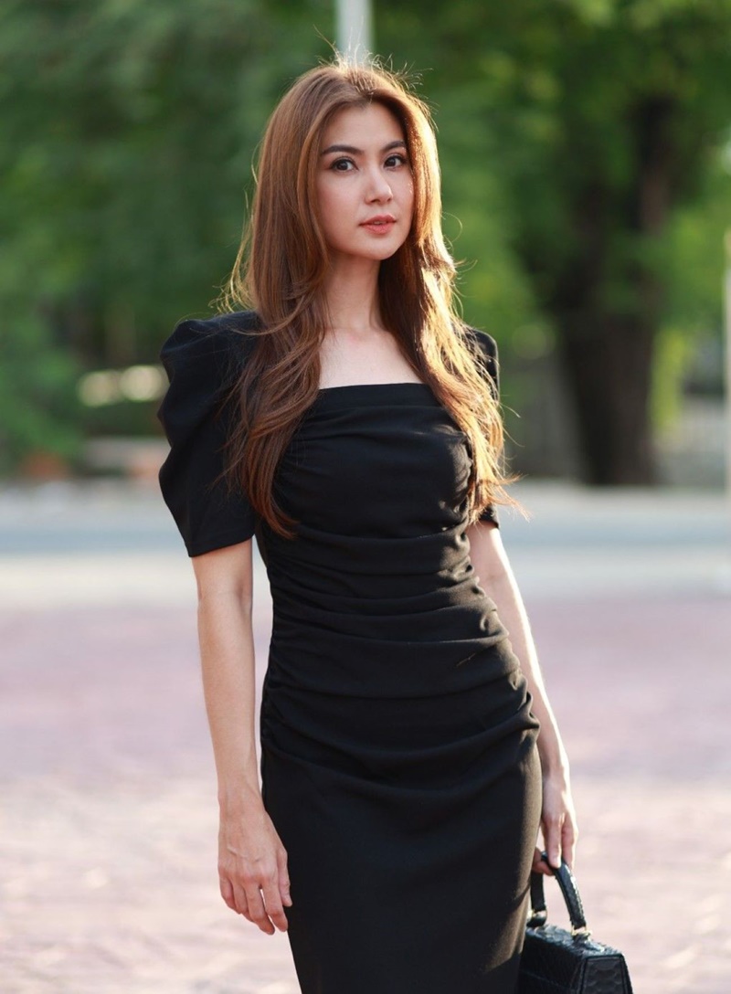 ลมเล่นไฟ จ๊ะจ๋า พริมรตา