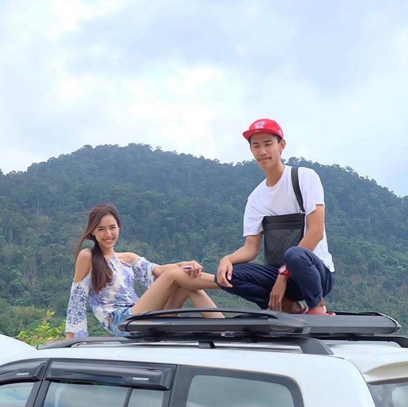 มุก สิรินรัตน์