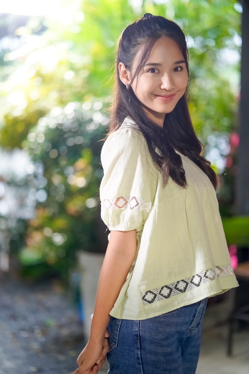 ผู้ใหญ่ลีศรีบานเย็น