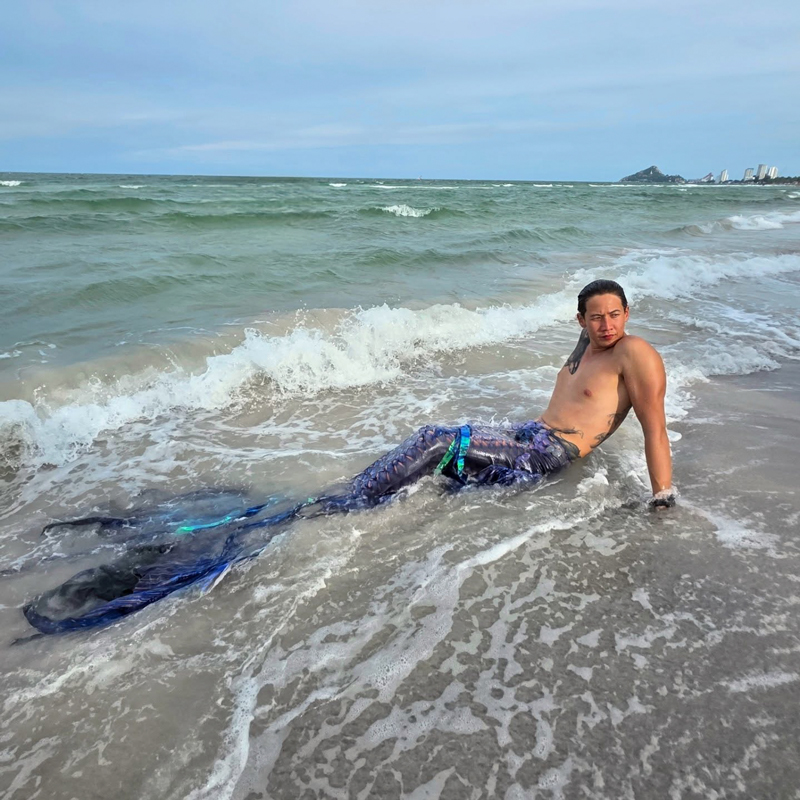 ทราย สก๊อต แปลงโฉมเป็นนางเงือก