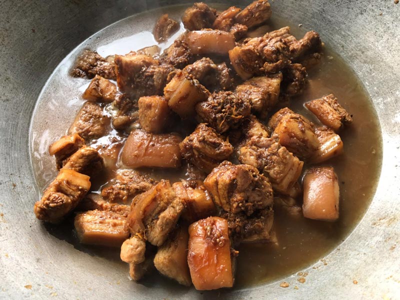 หมูต้มซีอิ๊ว