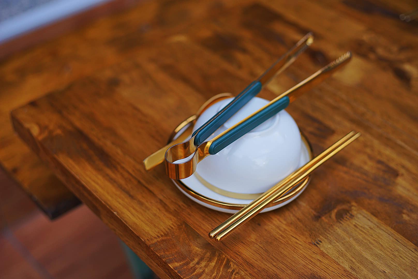 ไม่ว่าง ย่างอยู่