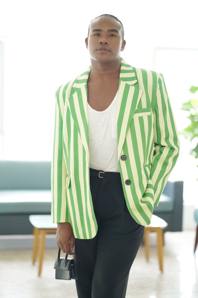 ผู้ใหญ่ลีศรีบานเย็น