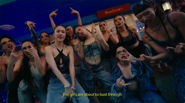 เบื้องหลัง ROCKSTAR