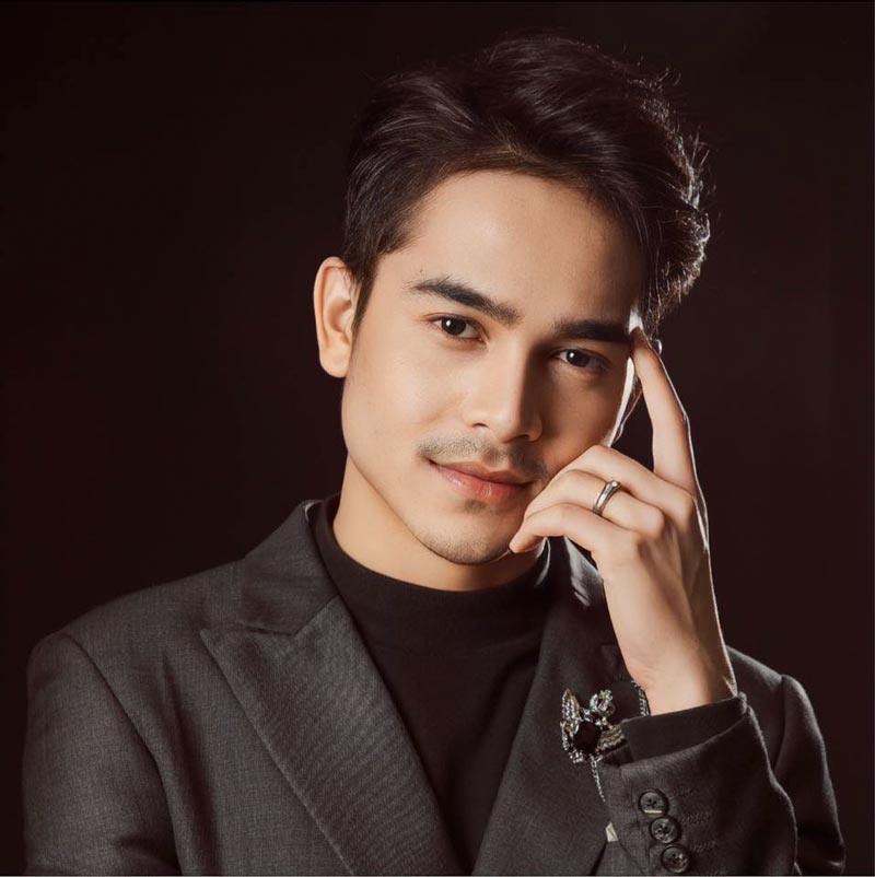 ยิว ฉัตรมงคล