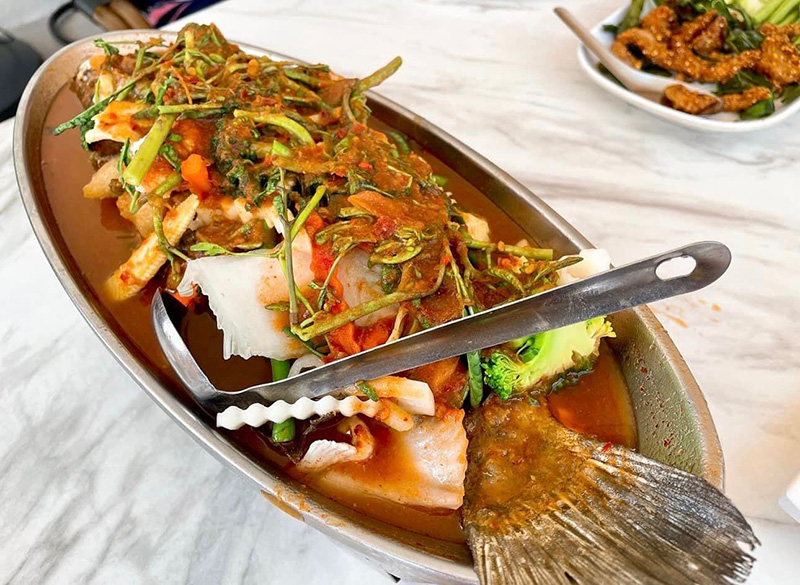 ร้านอาหาร แสมสาร
