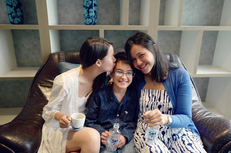 เฮนรี่ ลูกพี่ลูกน้อง ญาญ่า