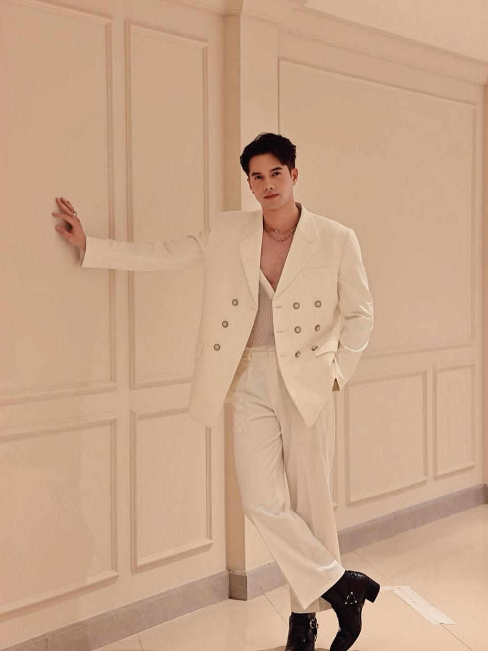 มิกค์ ทองระย้า โพสต์ล่าสุดประกาศสถานะหัวใจ 4 ห้อง อยู่กับสาวคนนี้... หลังโดนโยง พระเอก ม.