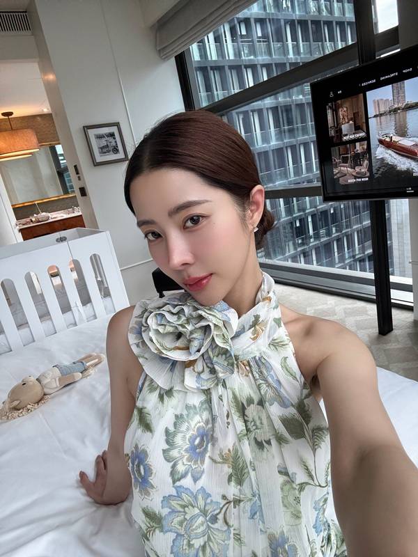 เนย วรัฐฐา โพสต์ข้อความชวนสงสัย