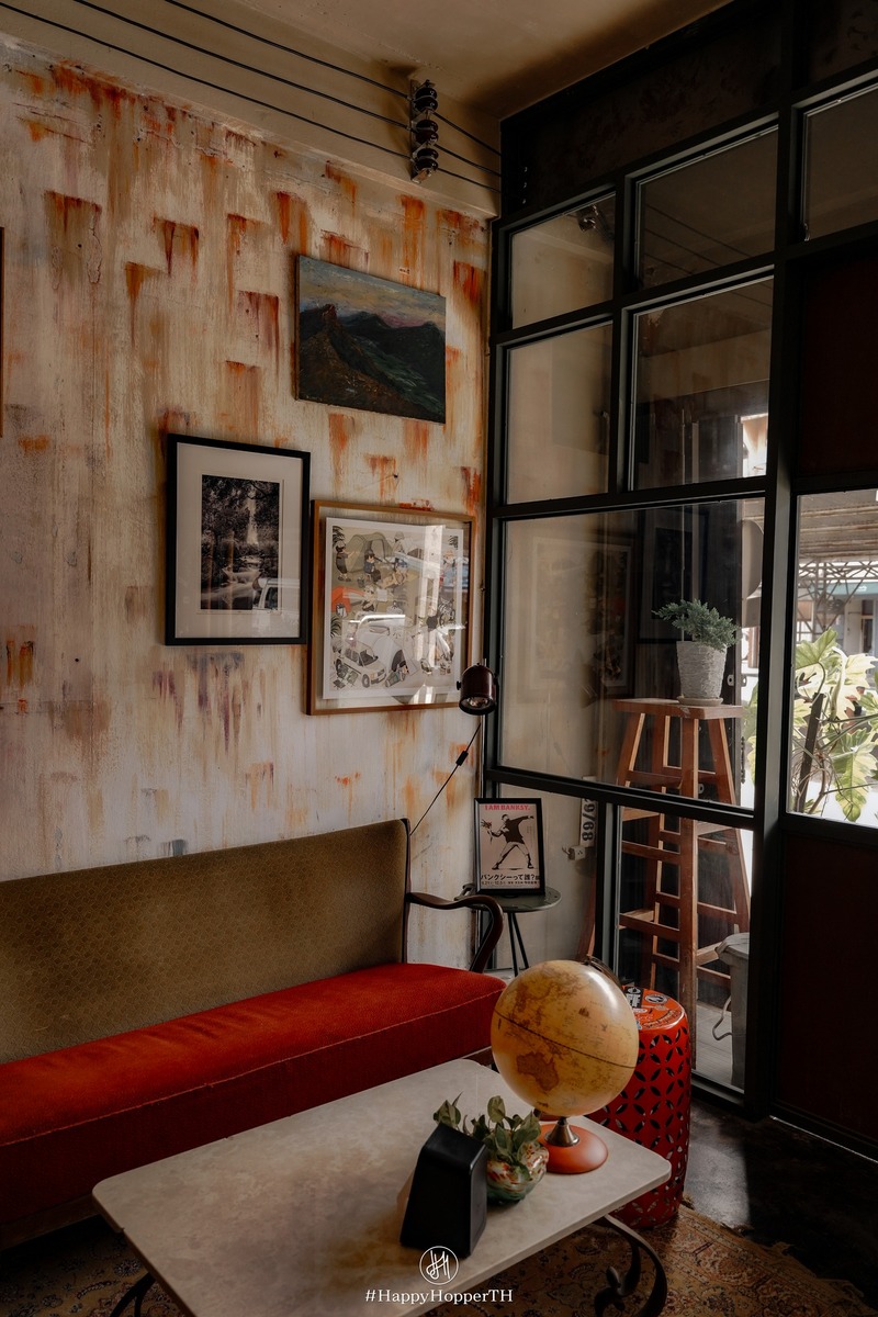 Table Talk Cafe คาเฟ่จรัลสนิทวงศ์