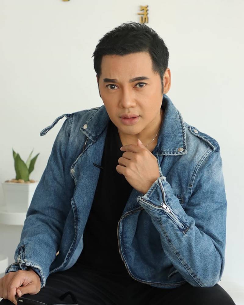 ดีเจเจ๊แหม่ม