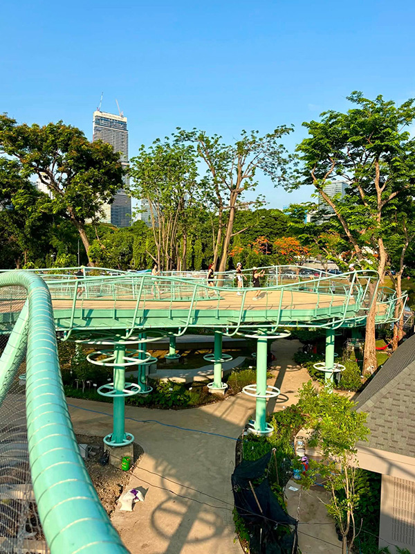 สะพานเขียวเชื่อมลุมพินี-เบญจกิติ