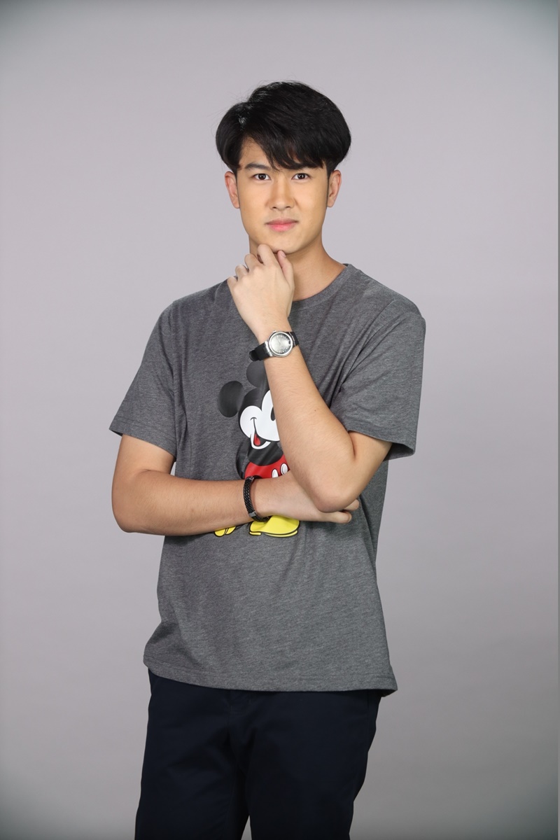 ก่อนตะวันแลง
