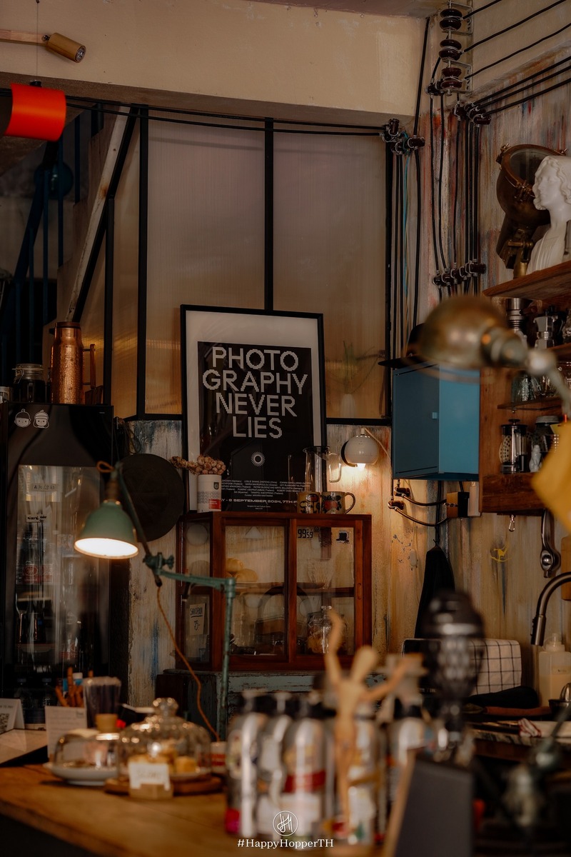 Table Talk Cafe คาเฟ่จรัลสนิทวงศ์