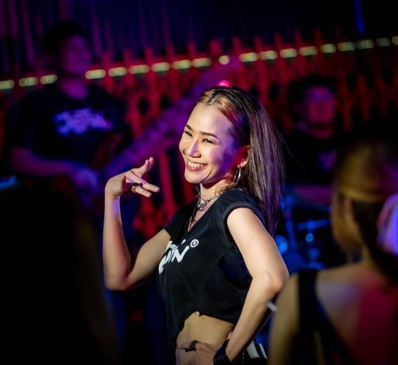 ครูหน่อง