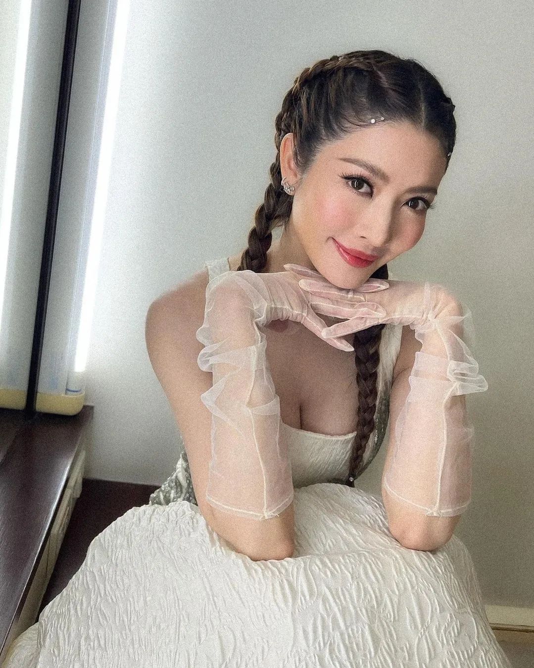 แอฟ ทักษอร