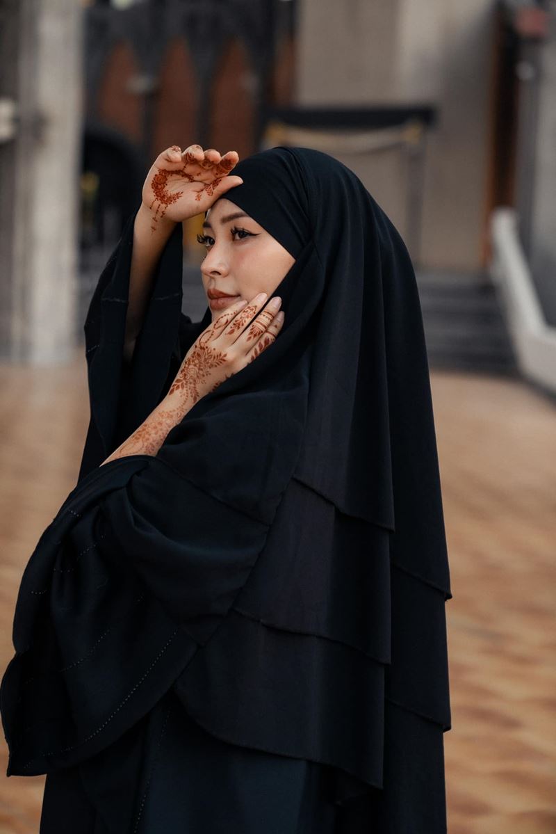 น้องเร Rae Lil Black