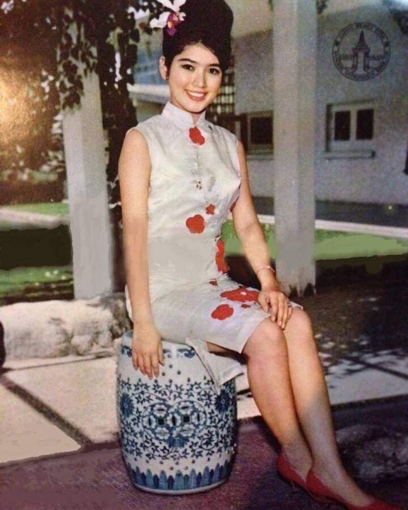 อาภัสรา หงสกุล 