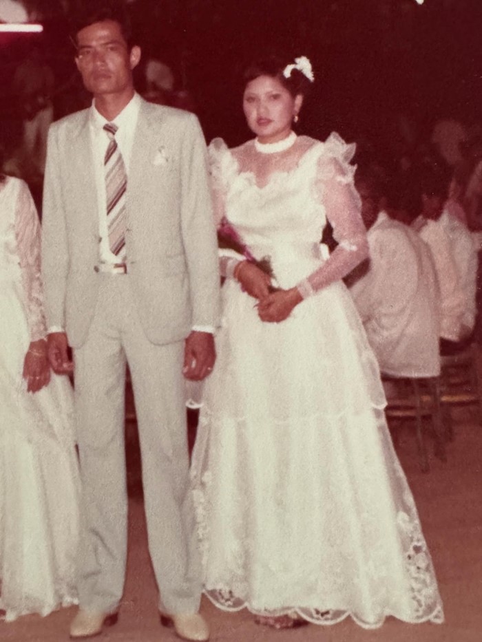 น้ำหวาน กรรณาภรณ์ เอาชุดแต่งงานแม่มาถ่ายการ์ดงานแต่ง 