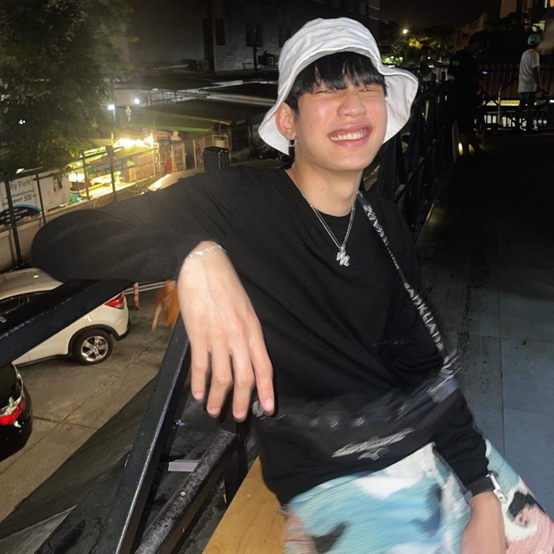 ท็อป Lazyloxy