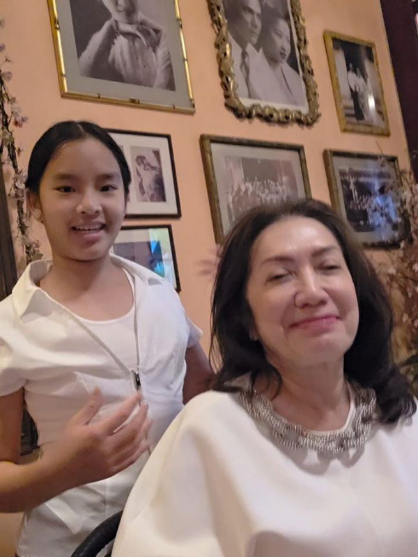 แอฟ ทักษอร จัดงานวันเกิดให้คุณแม่