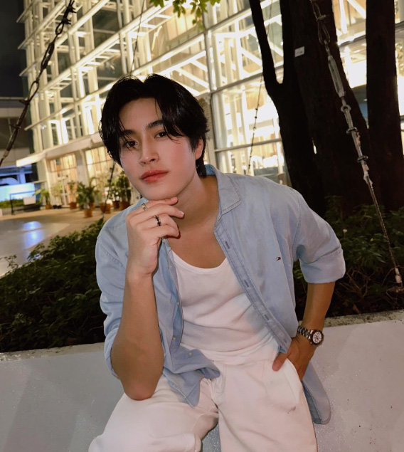 เจมีไนน์ นรวิชญ์ ประวัติ