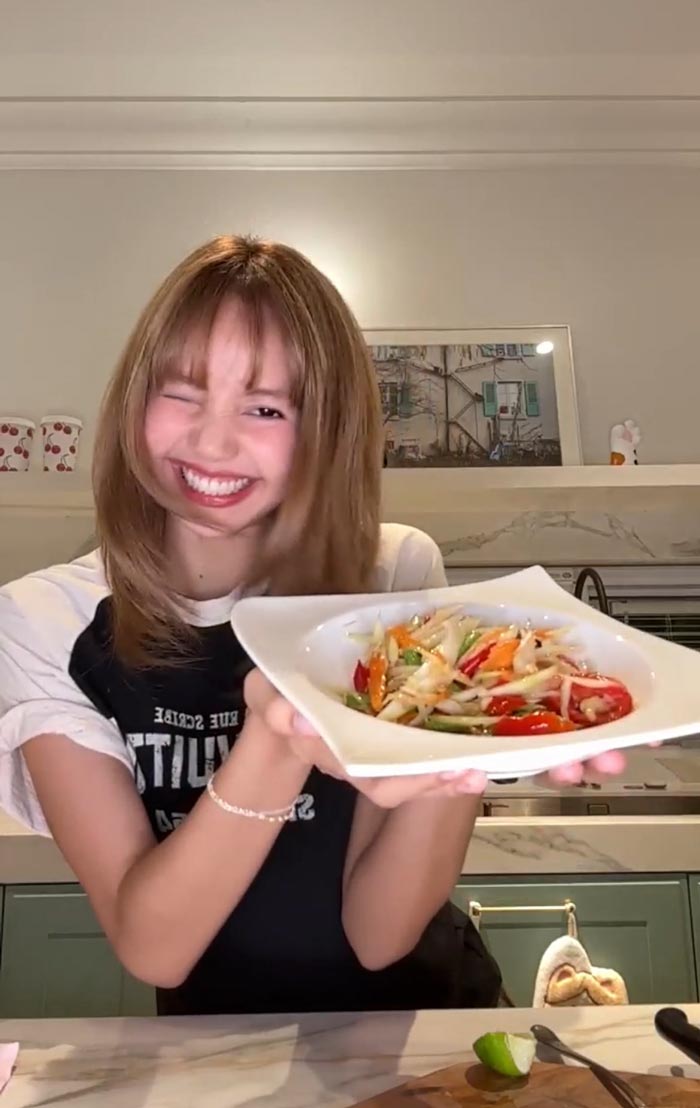 ลิซ่า ตำส้มตำ