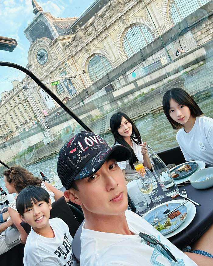 อู๋จุน (Wu Chun) 