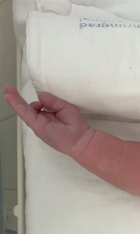 น้องออน คลอดลูกคนแรก น้อง FREYANA