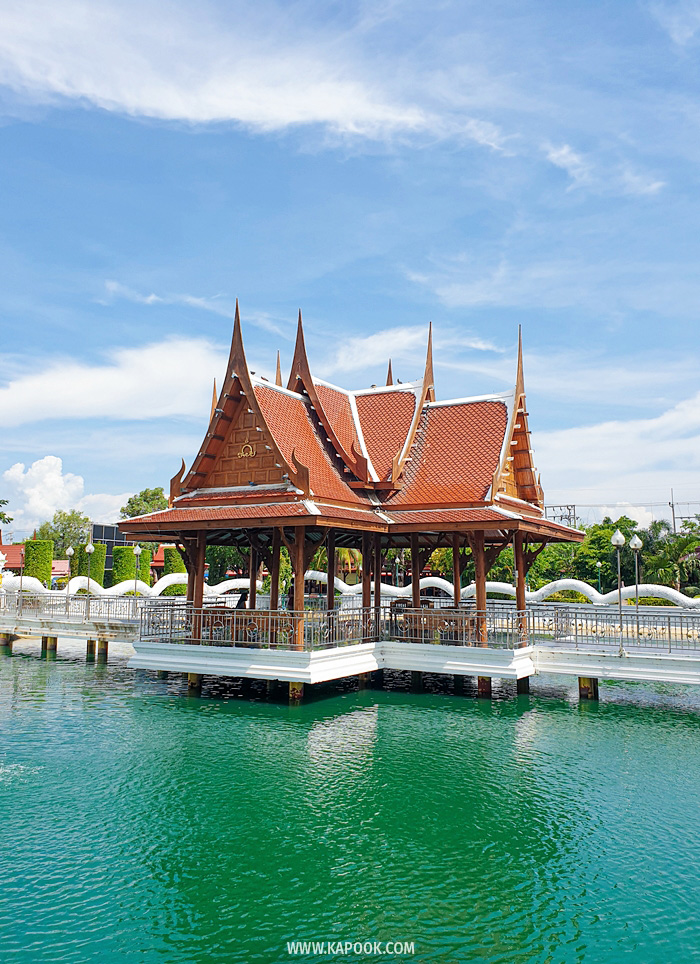 วัดตะโก หลวงพ่อรวย