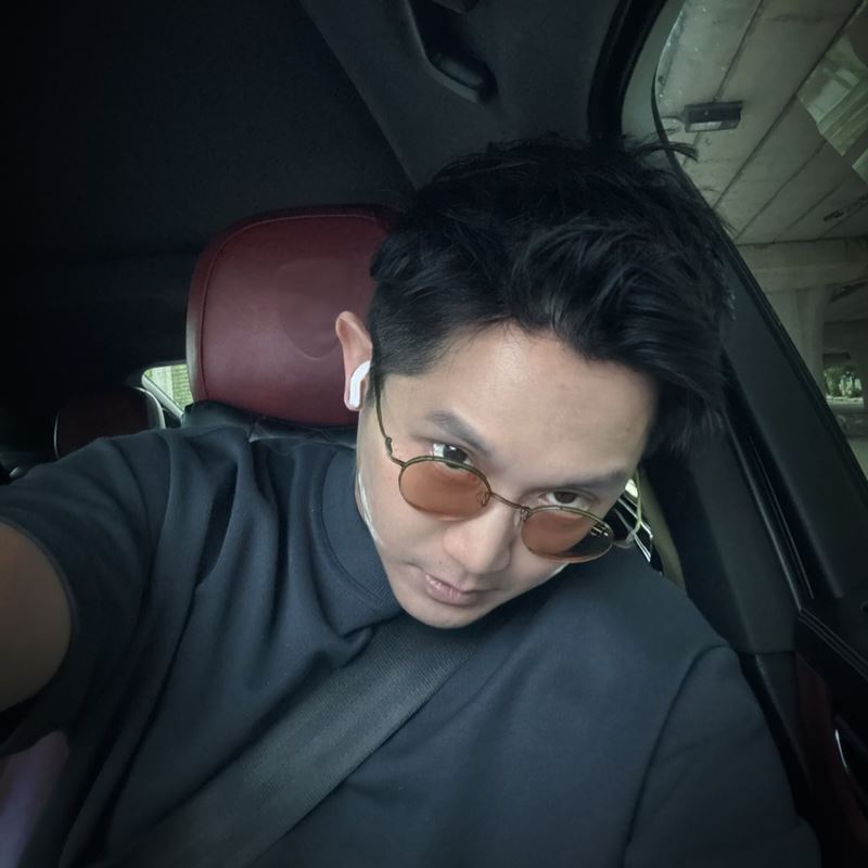 อั้ม อิราวัต