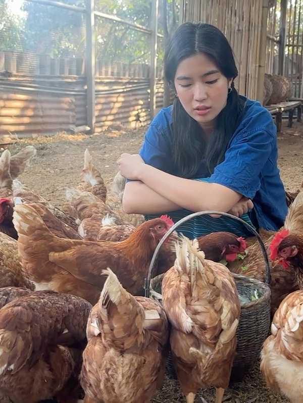 ก้อย อรัชพร