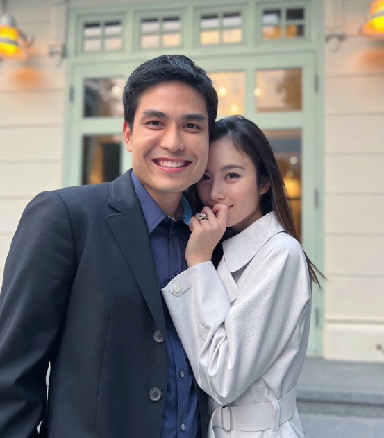 ปอย ตรีชฎา ประวัติ