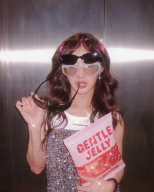 มายด์ ลภัสลัล ประวัติ