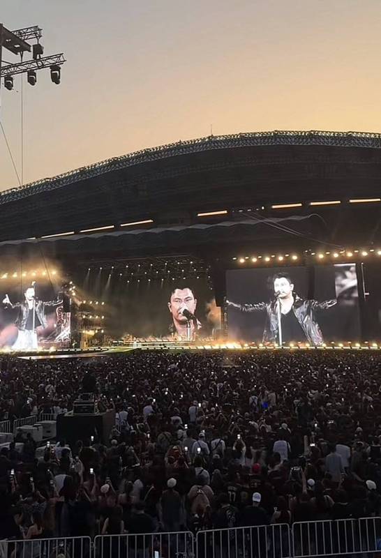 หนุ่ม กะลา