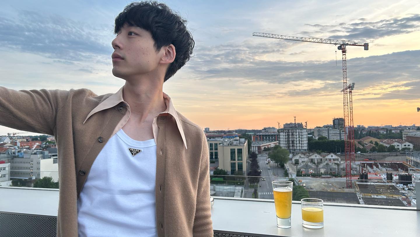 เคนทาโร ซากางุจิ พระเอก MV คนล่าสุดของลิซ่า 