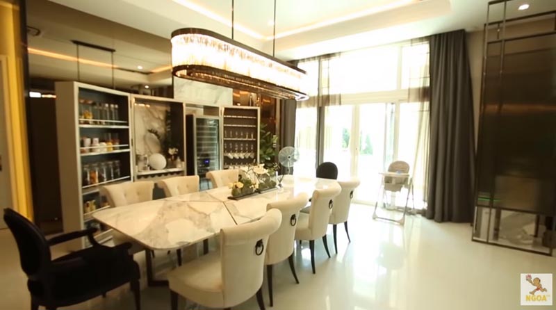 บ้าน เนย โชติกา