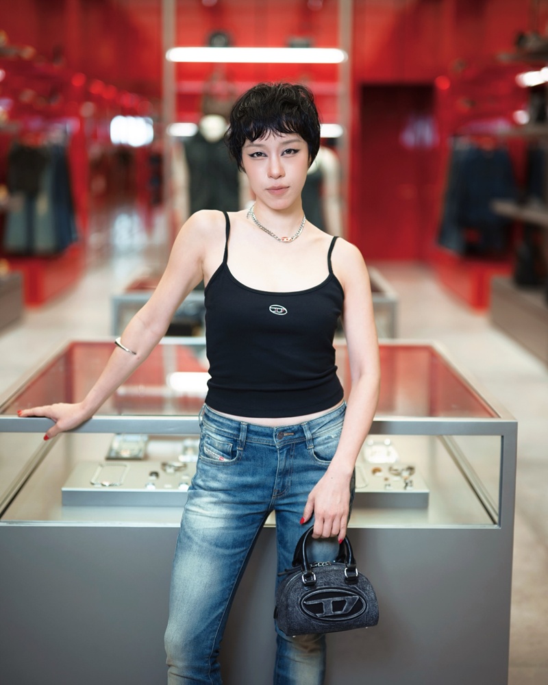 พลอย หอวัง