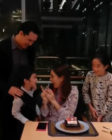 กบ บรู๊ค