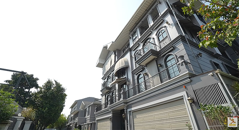 บ้าน เป็ก สัณณ์ชัย