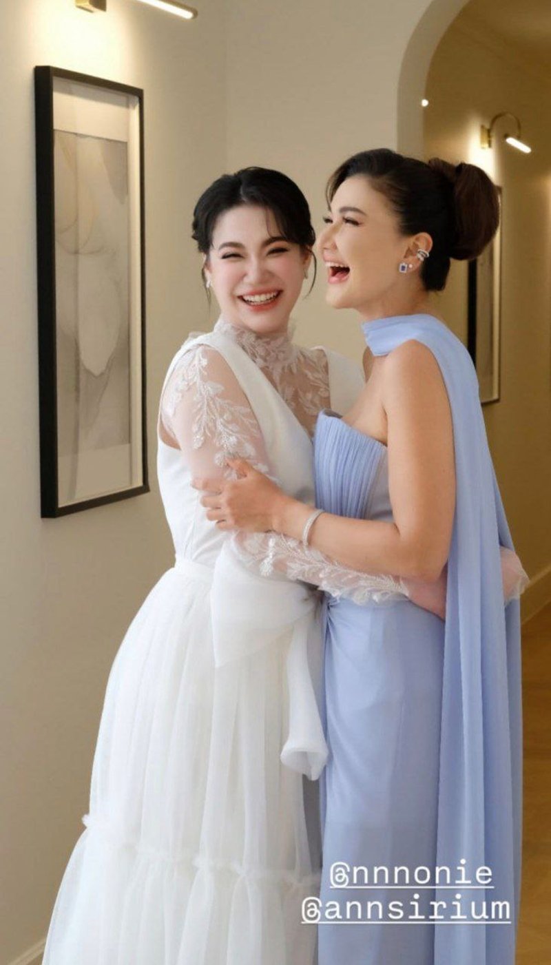แต่งแล้ว นนนี่ ลูกสาว แอน สิเรียม ควงแฟนหนุ่มเข้าพิธีวิวาห์ เจ้าสาวสวยออร่ามาก