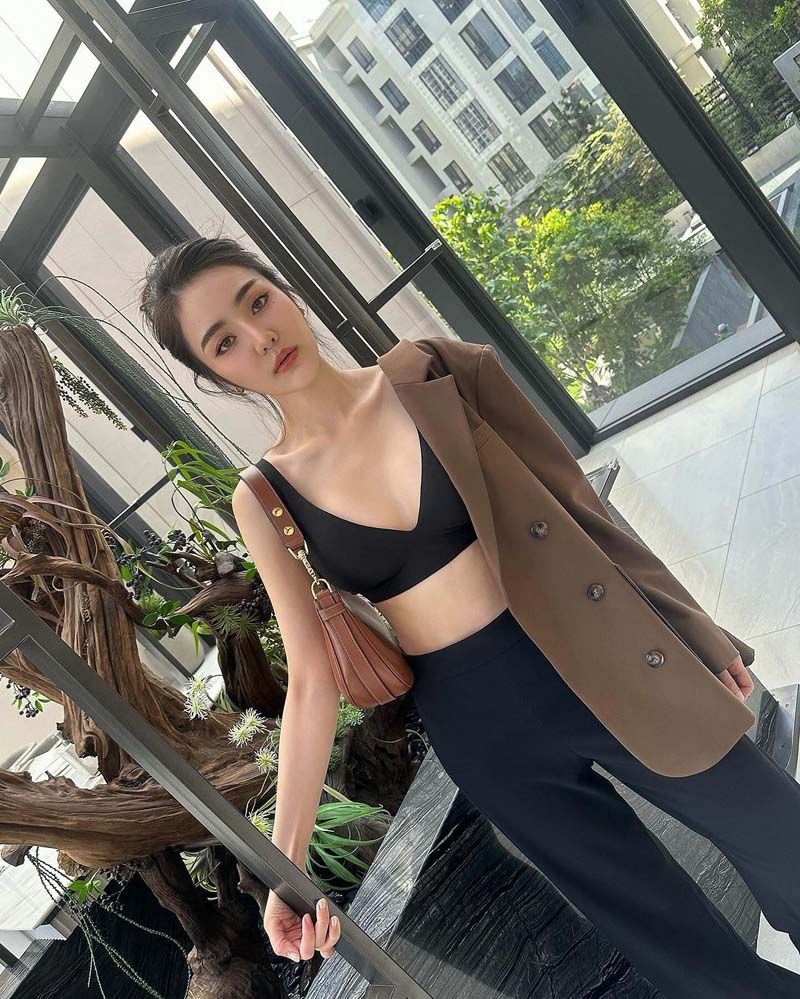 เจด้า ศรัณย่า