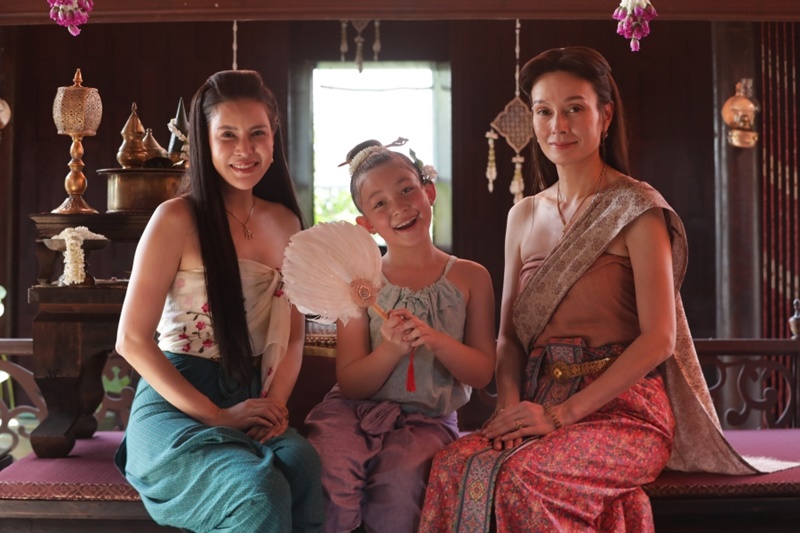 ละคร กลิ่นมาลี